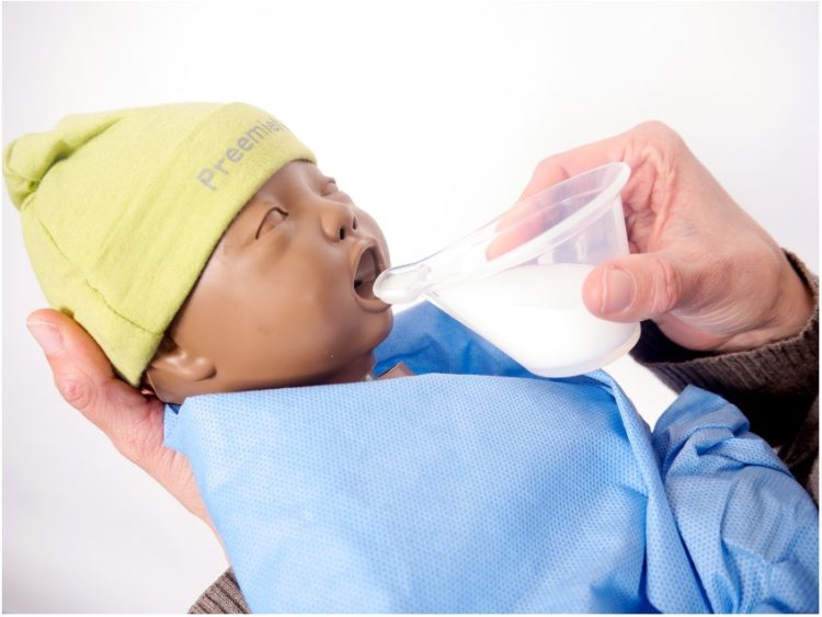 Nifty Feeding Cup Feeding Cup Kasmedics