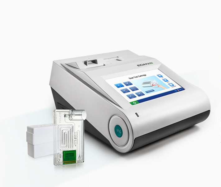 POCT blood gas and chemistry analzer